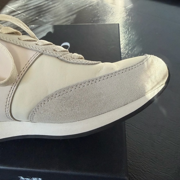 Coach Raelyn Runner Size 10 - Picture 9 of 16